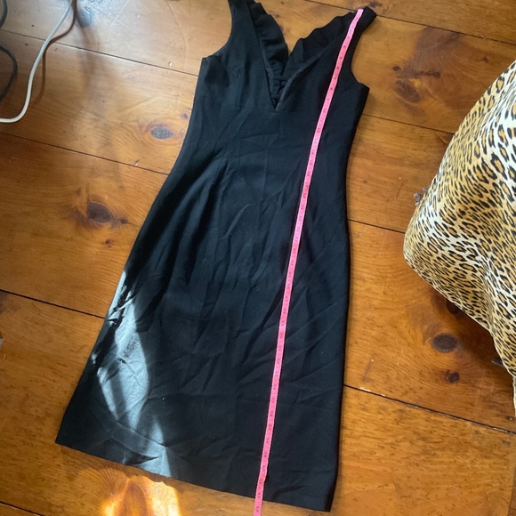 Tracy Reese / Anthropologie wool dress black w/ ruffled v neckline & low v back - Picture 11 of 13